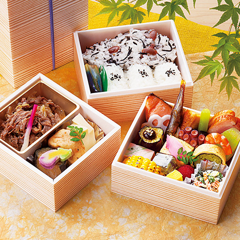 牛しぐれ三段弁当